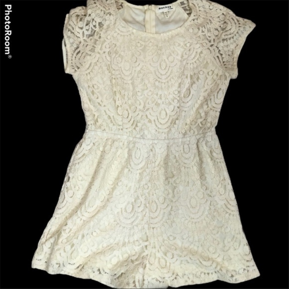 💥 SALE! 3/$20!!! Lacy mini romper by Monteau